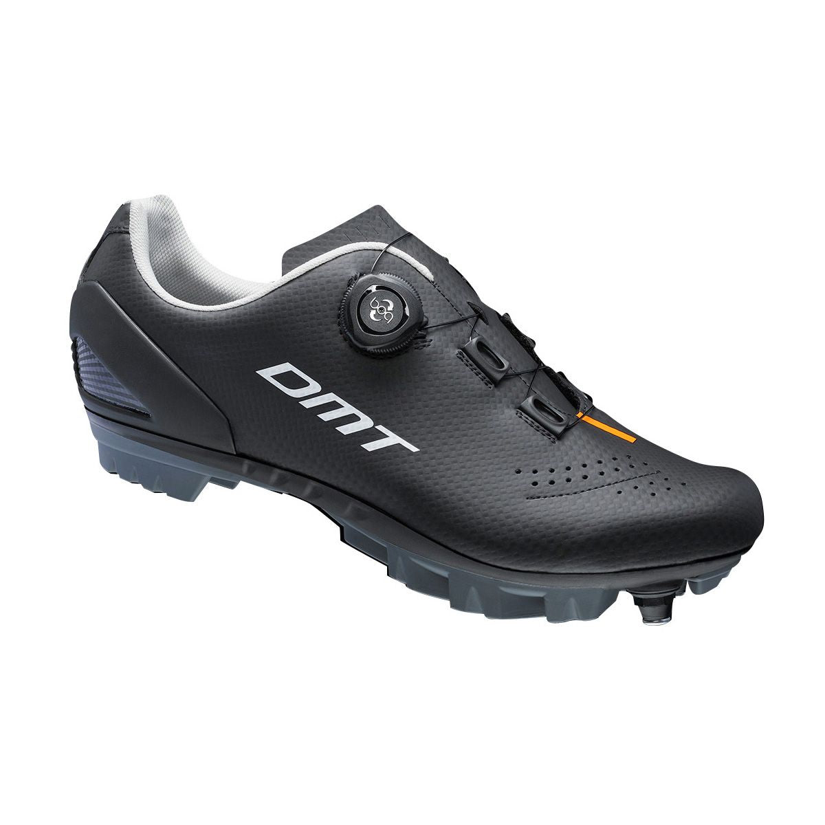 Chaussures DMT DM5